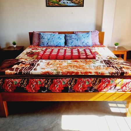 Gayatri Homestay Dibrugarh Zewnętrze zdjęcie