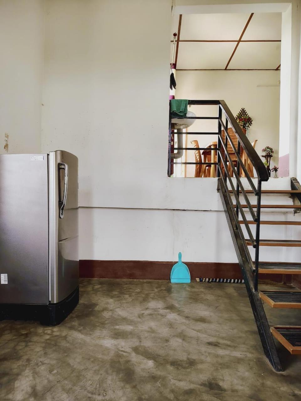 Gayatri Homestay Dibrugarh Zewnętrze zdjęcie